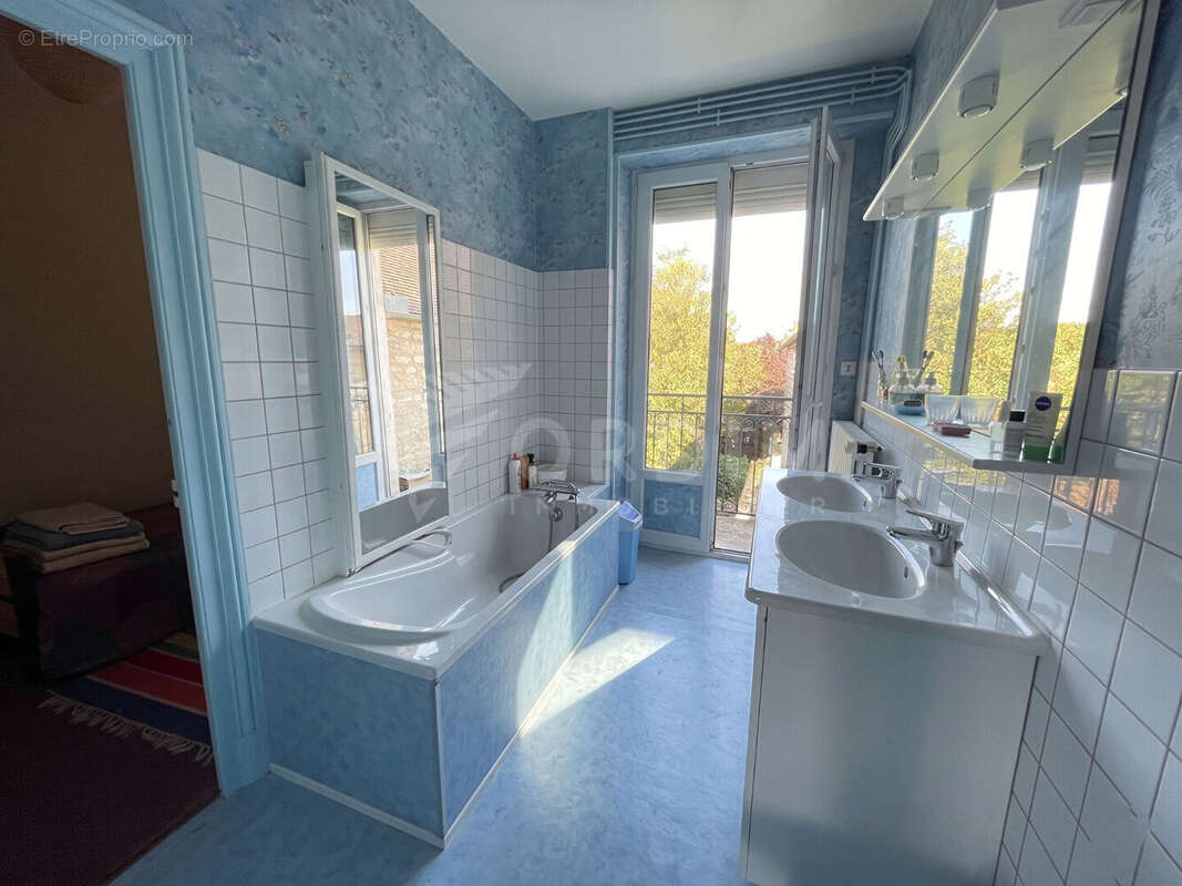 Maison à CHABLIS