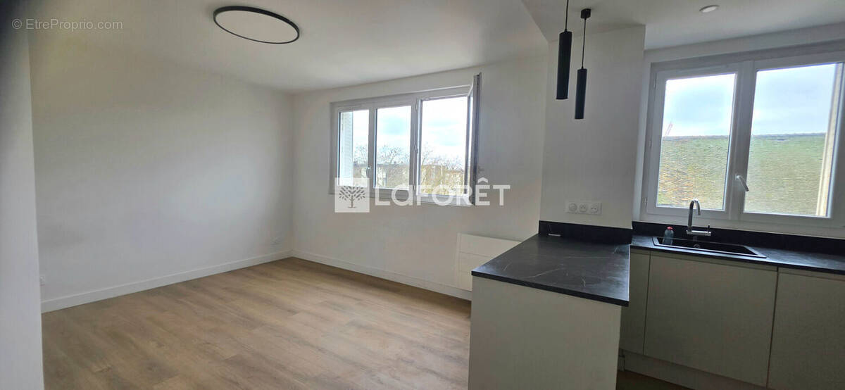 Appartement à LE BOURGET