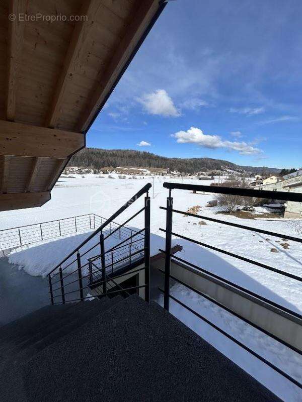Appartement à BOIS-D'AMONT