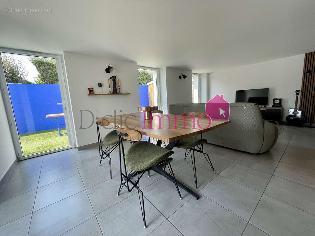 Appartement de caractère situé sur la corniche ! - photo 9