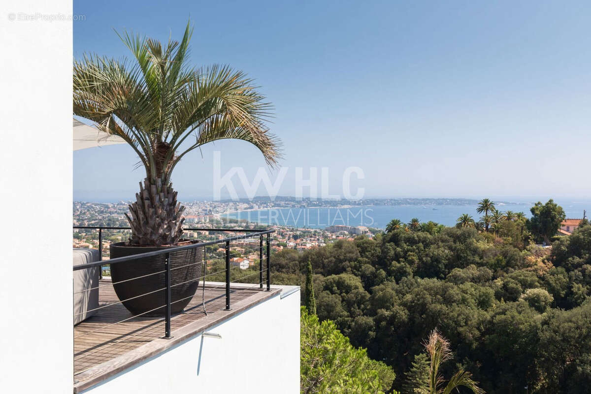 Maison 228 m² à Vallauris  - photo 5