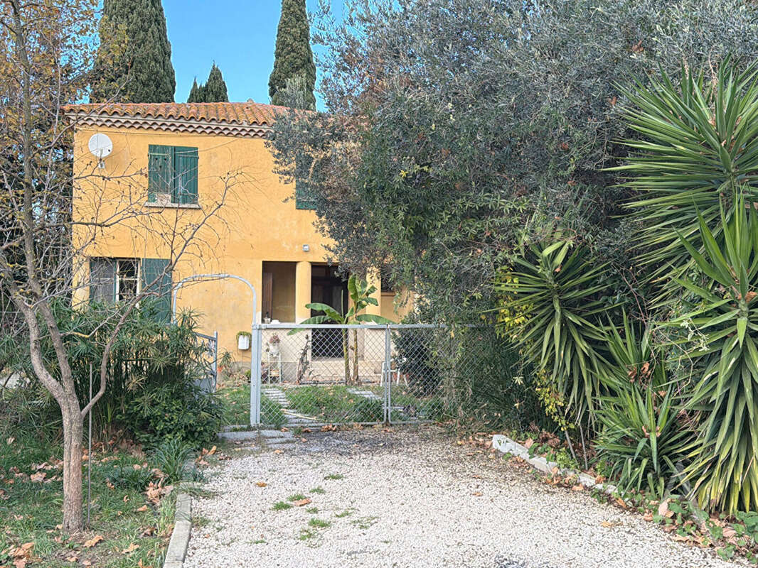 Maison à ARLES