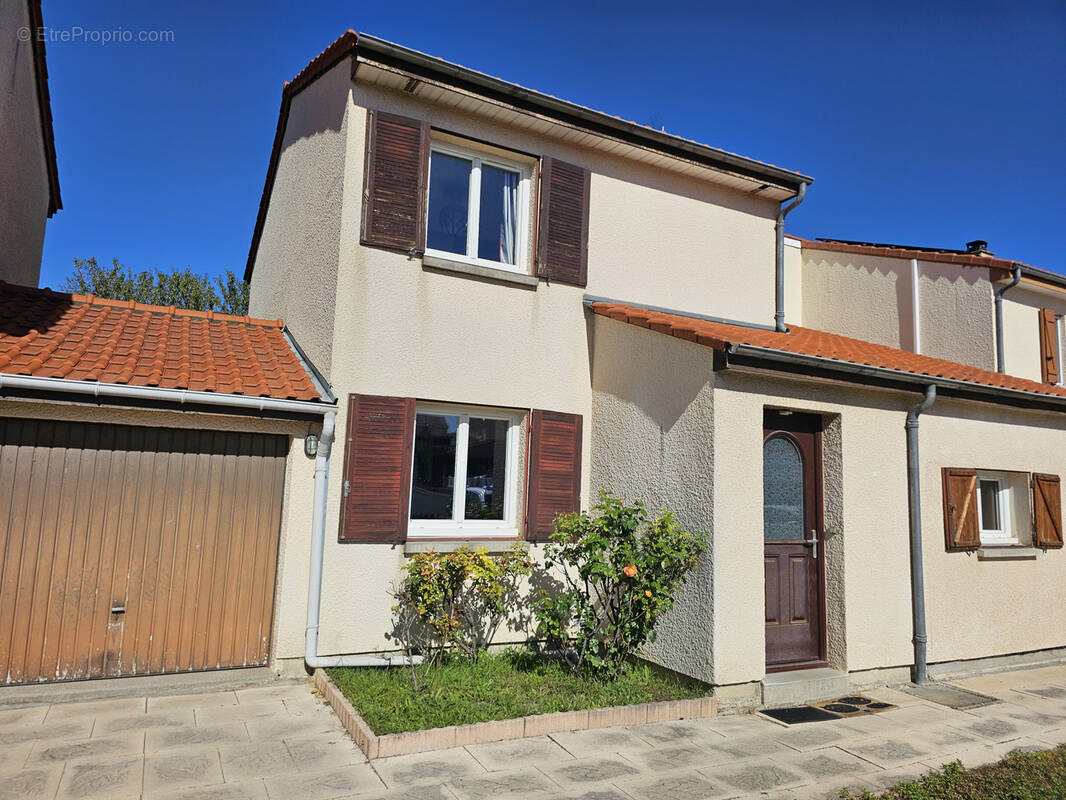 Maison à COURNON-D&#039;AUVERGNE