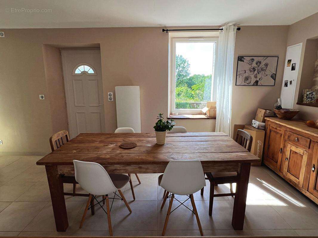 Maison à MIALET