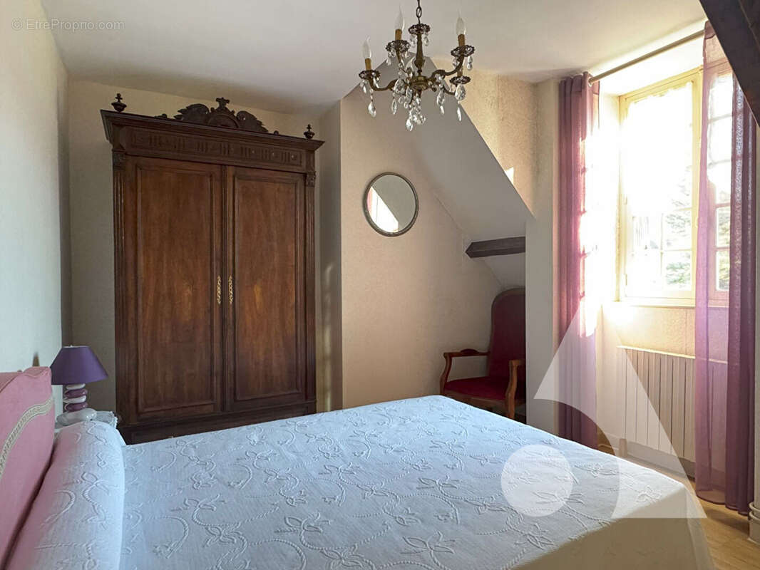 Maison à LES EYZIES-DE-TAYAC-SIREUIL