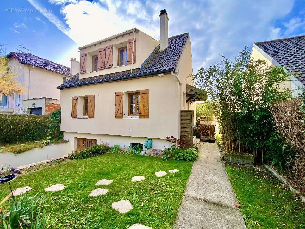 Maison à MITRY-MORY