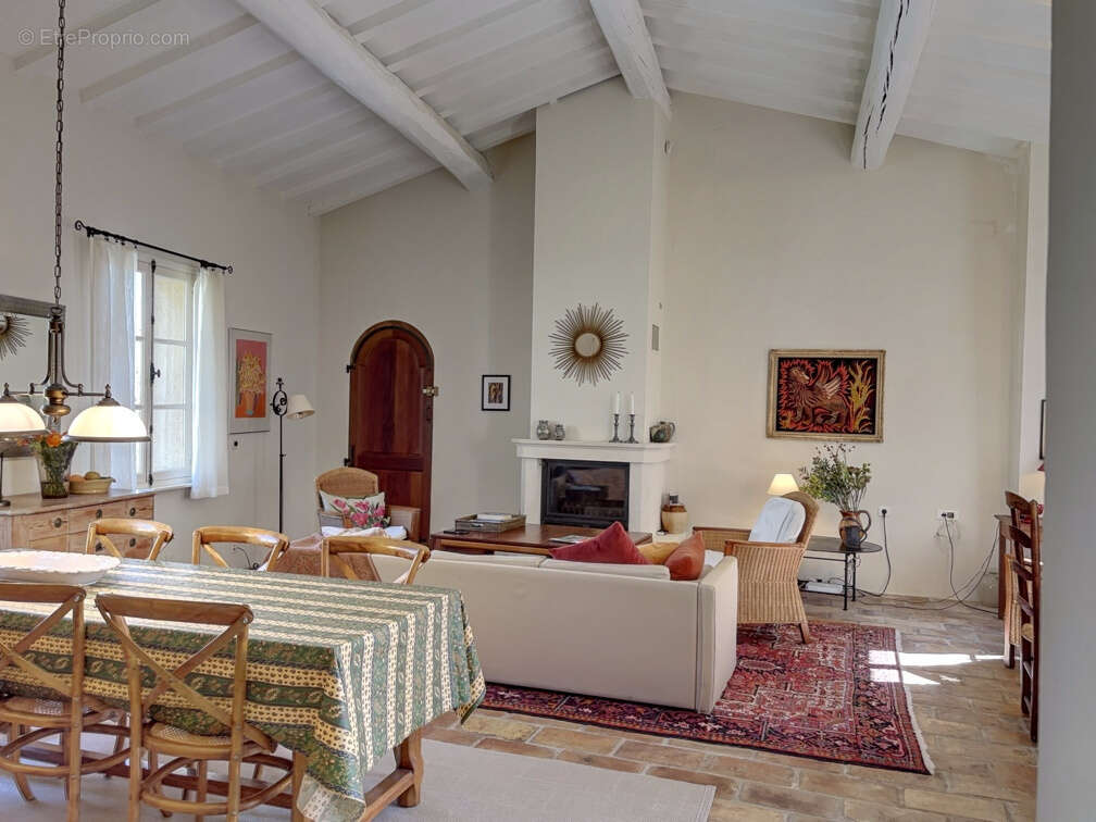 Maison à LA GARDE-FREINET