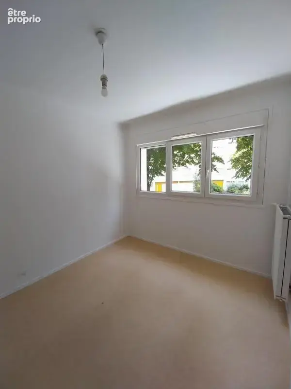Beau T3 avec balcon, cave et stationnement extérieur - photo 5