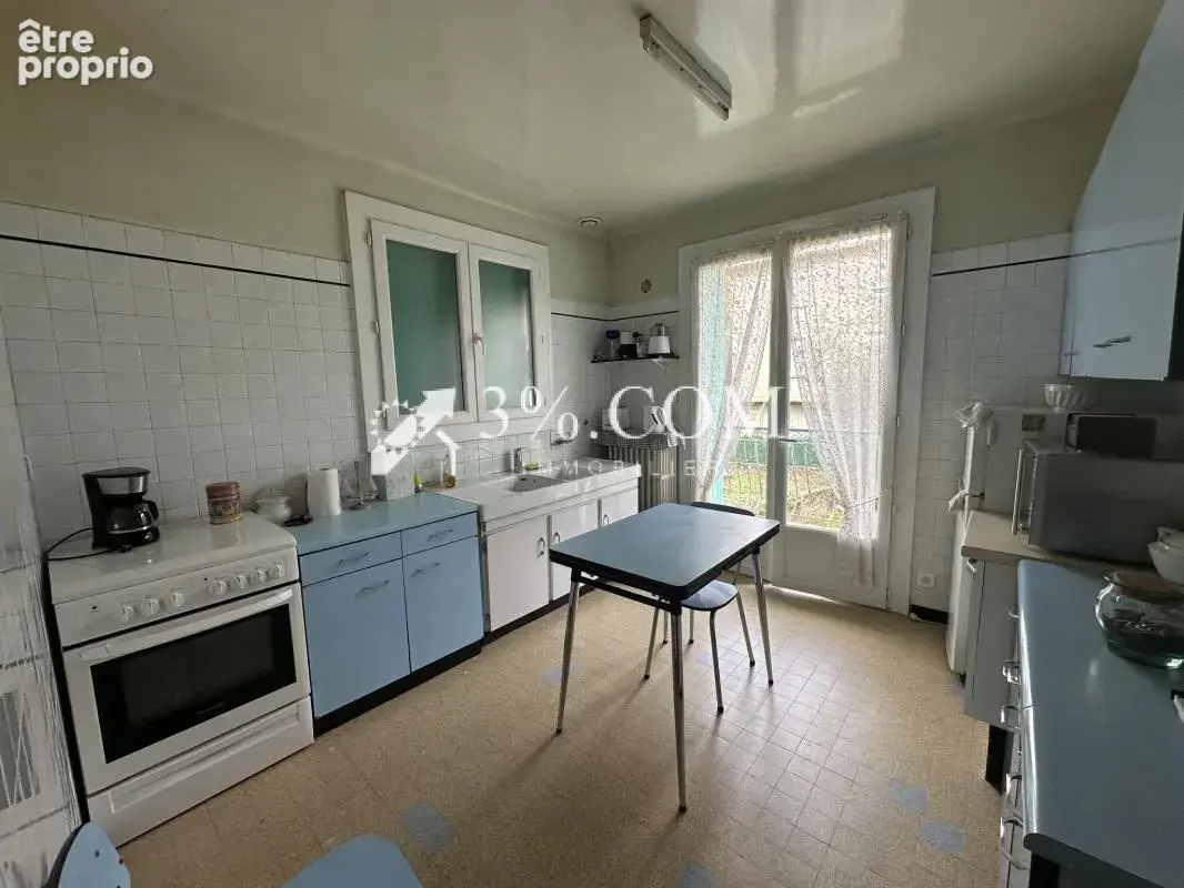 Maison de ville sur deux niveaux avec 2 garages - photo 7