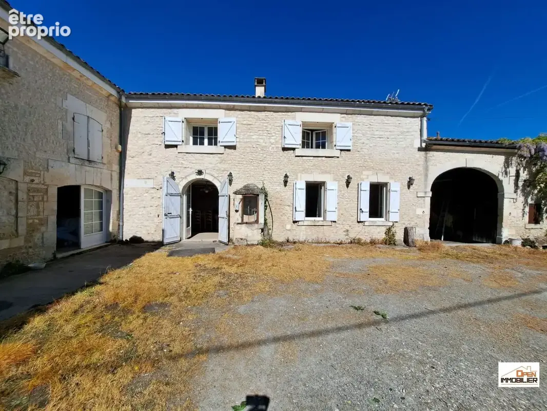Maison 7 pièces 209 m² à vendre à Criteuil-La-Magdeleine (16300) - photo 13