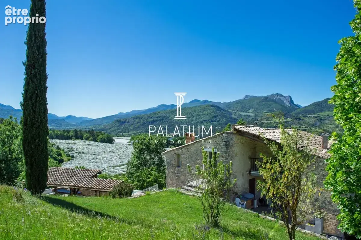 Bastide exceptionnelle -- 180 m² sur 2 ha -- Sisteron - photo 3