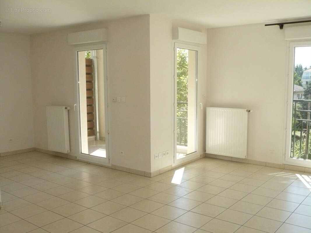 Appartement à CRAPONNE