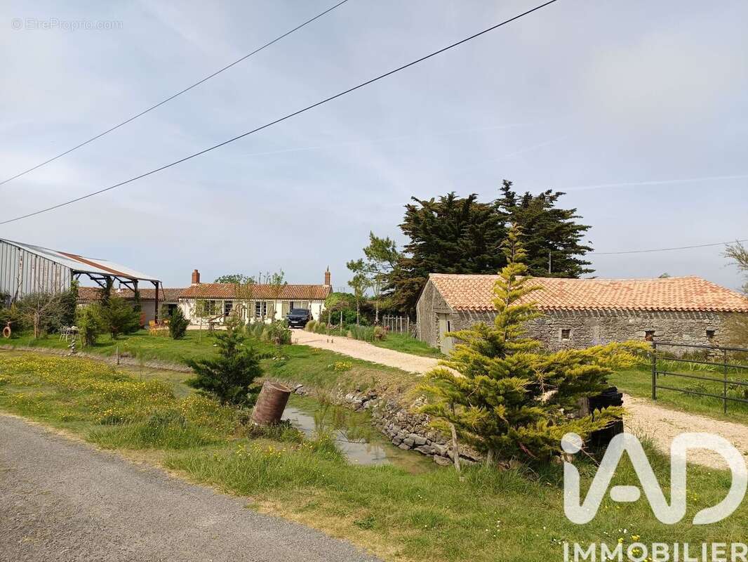 Photo 2 - Maison à BOUIN