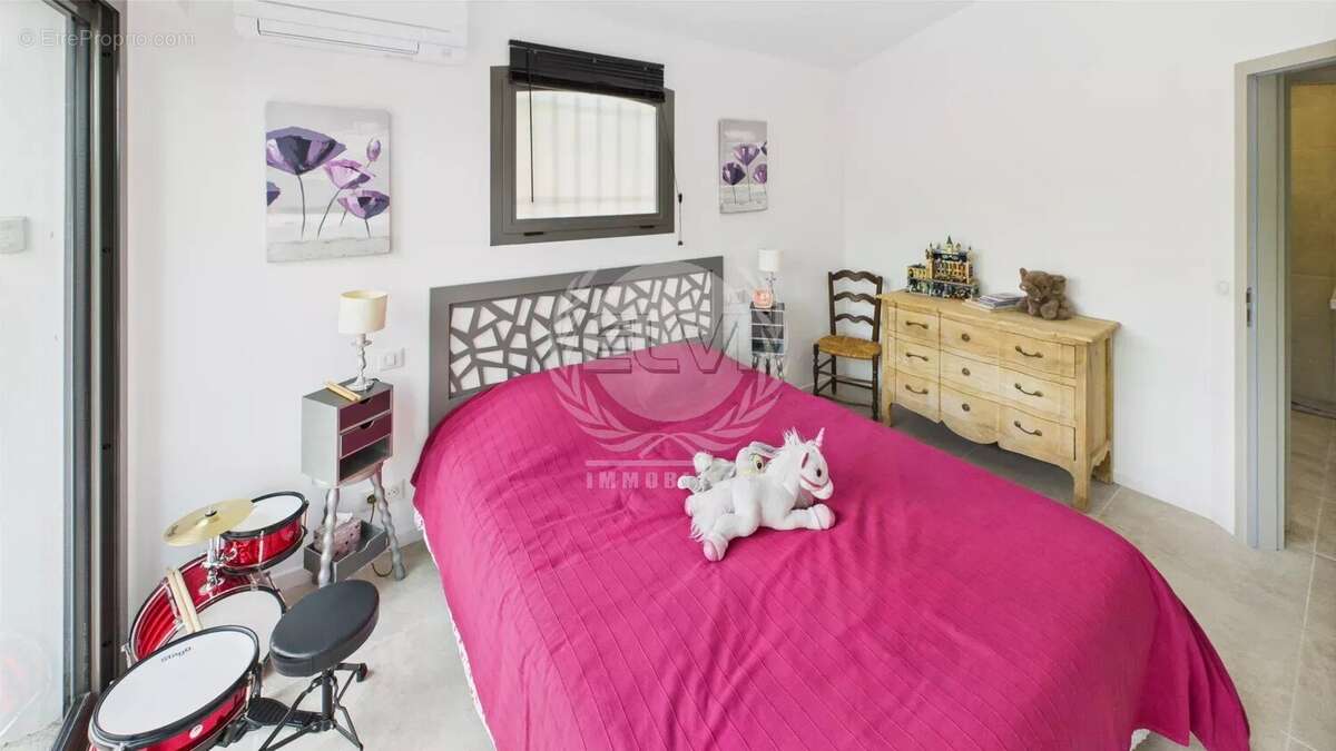 Maison à PLAN-DE-LA-TOUR