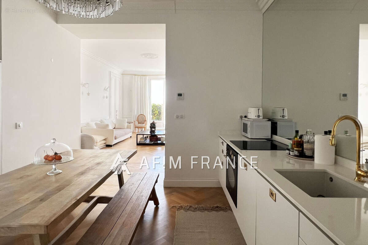 Appartement à BEAUSOLEIL