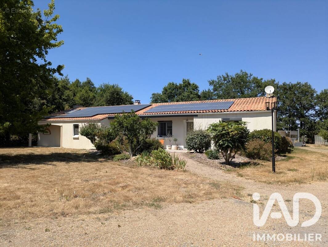 Photo 1 - Maison à LE BIGNON