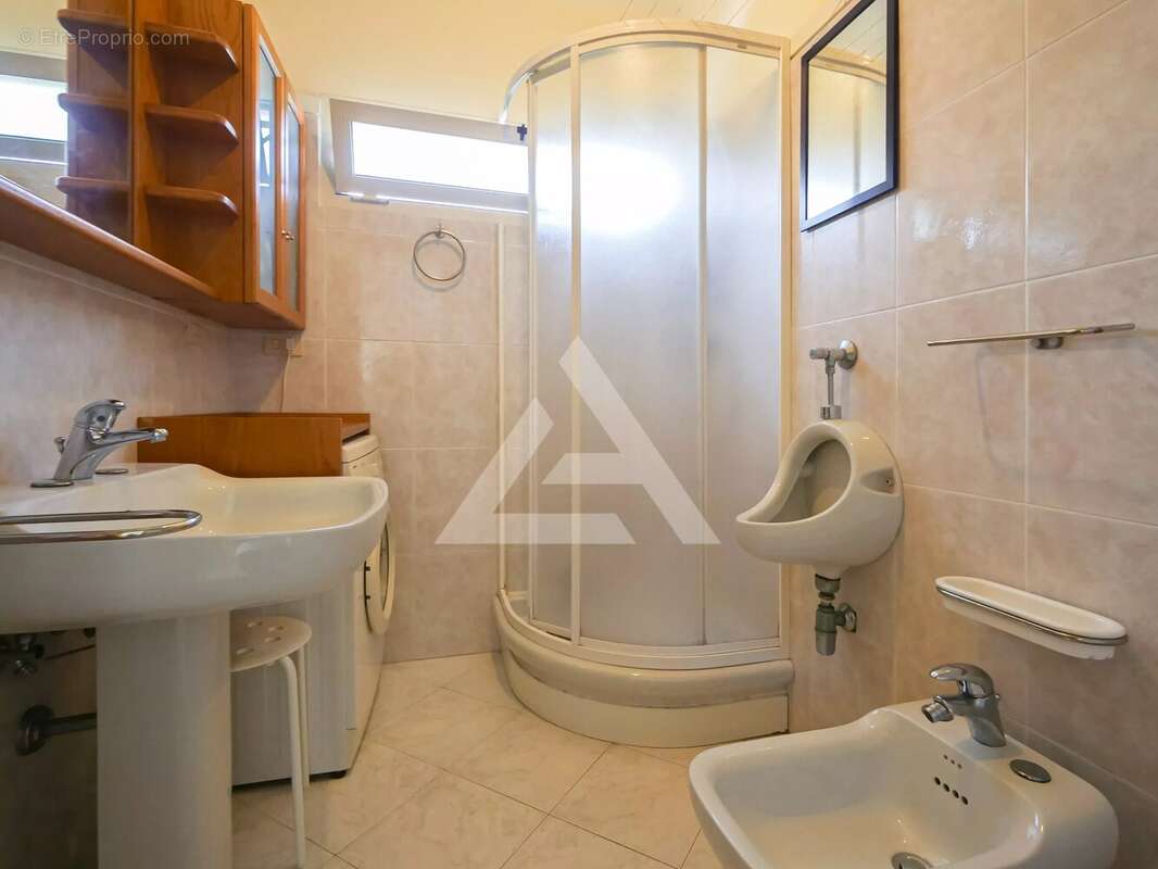 Appartement à ROQUEBRUNE-CAP-MARTIN