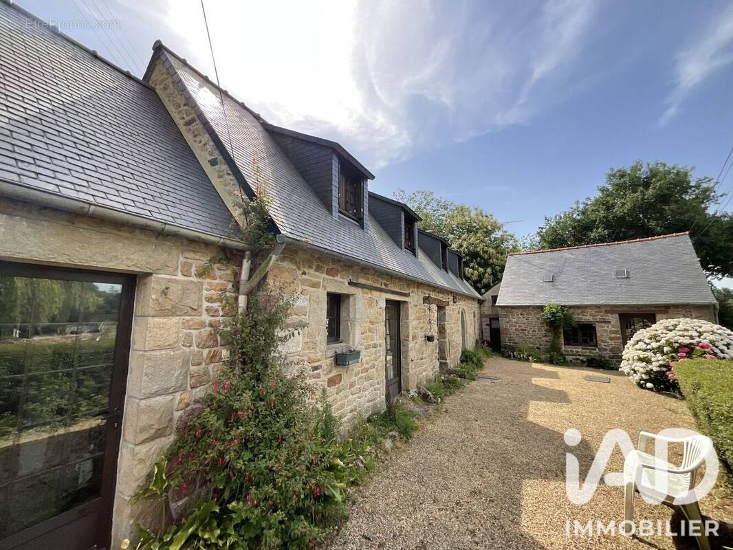Photo 1 - Maison à LE VIEUX-MARCHE