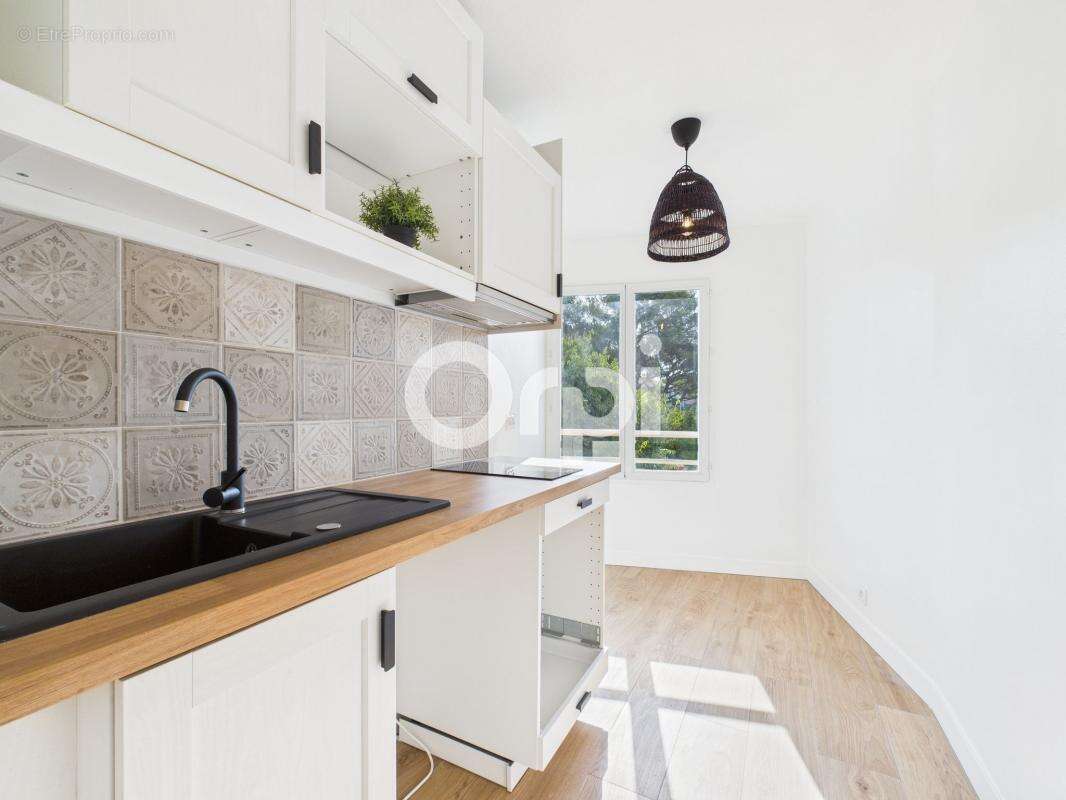 Appartement à MANDELIEU-LA-NAPOULE