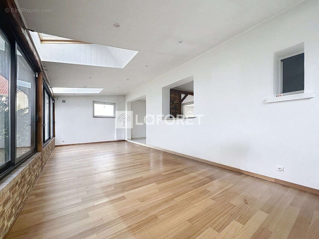 Maison à CHAMPIGNY-SUR-MARNE