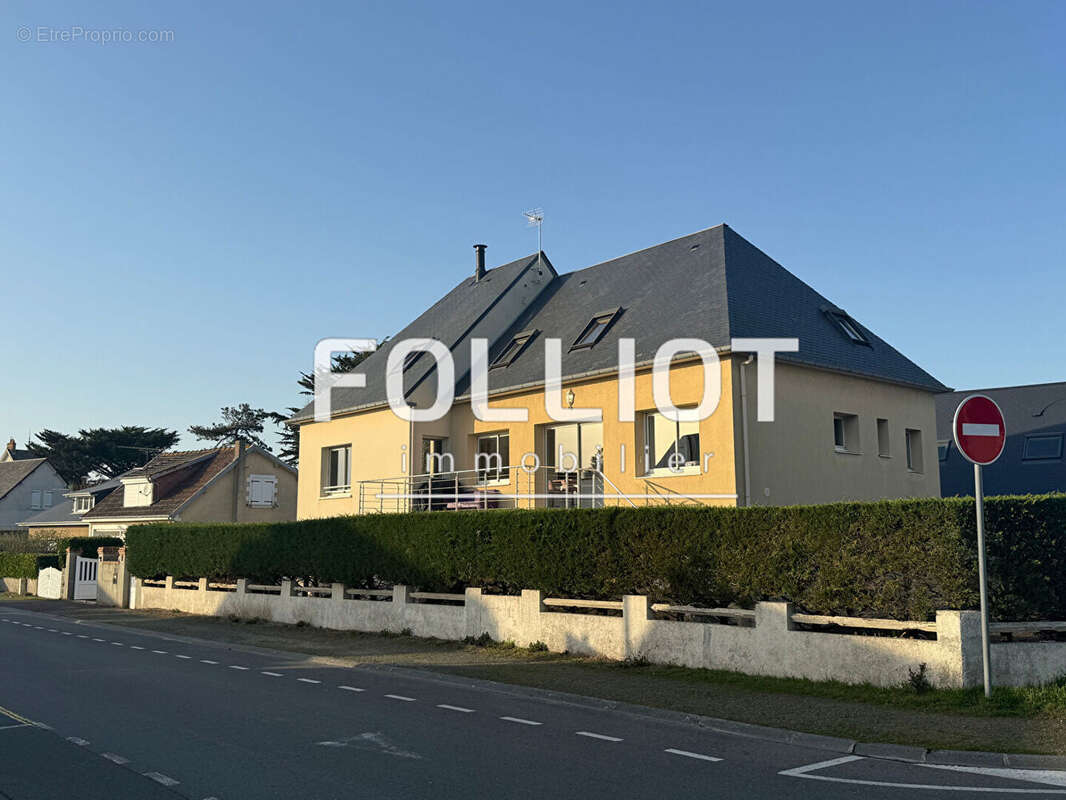 Maison à BREHAL