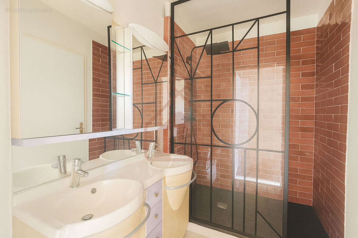 Appartement à LE KREMLIN-BICETRE