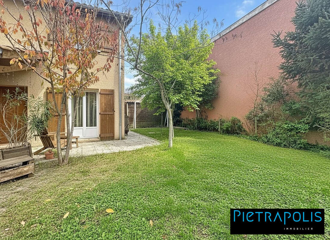 Maison à SAINTE-EUPHEMIE