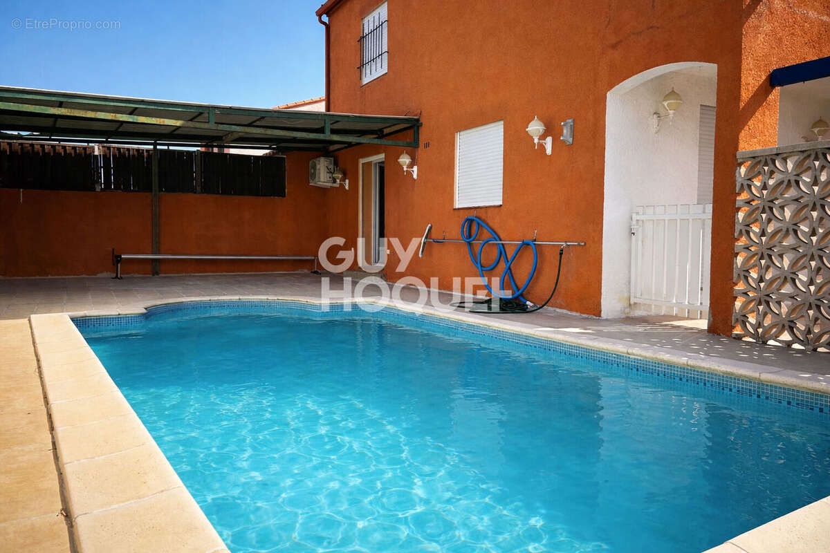 Maison à VILLENEUVE-DE-LA-RAHO