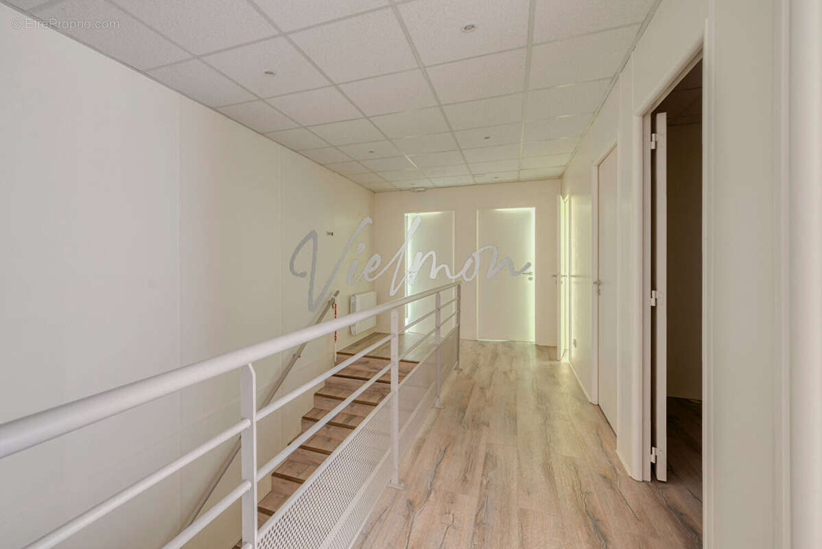 Commerce à SAINT-GERMAIN-EN-LAYE