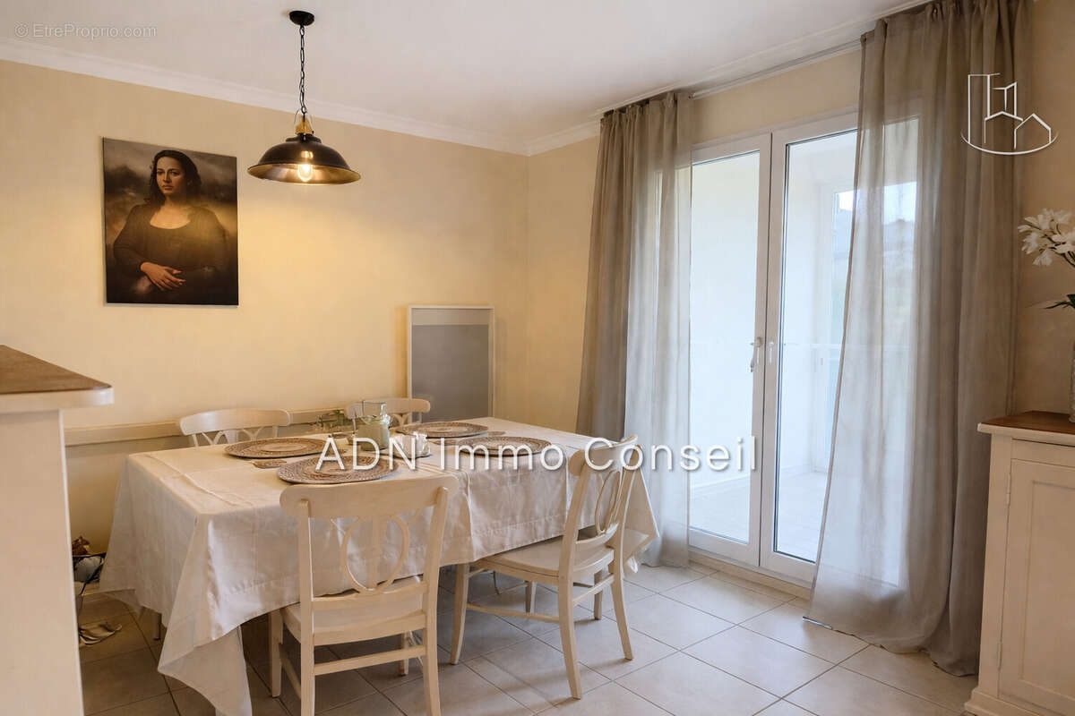 Appartement à MALLEMORT