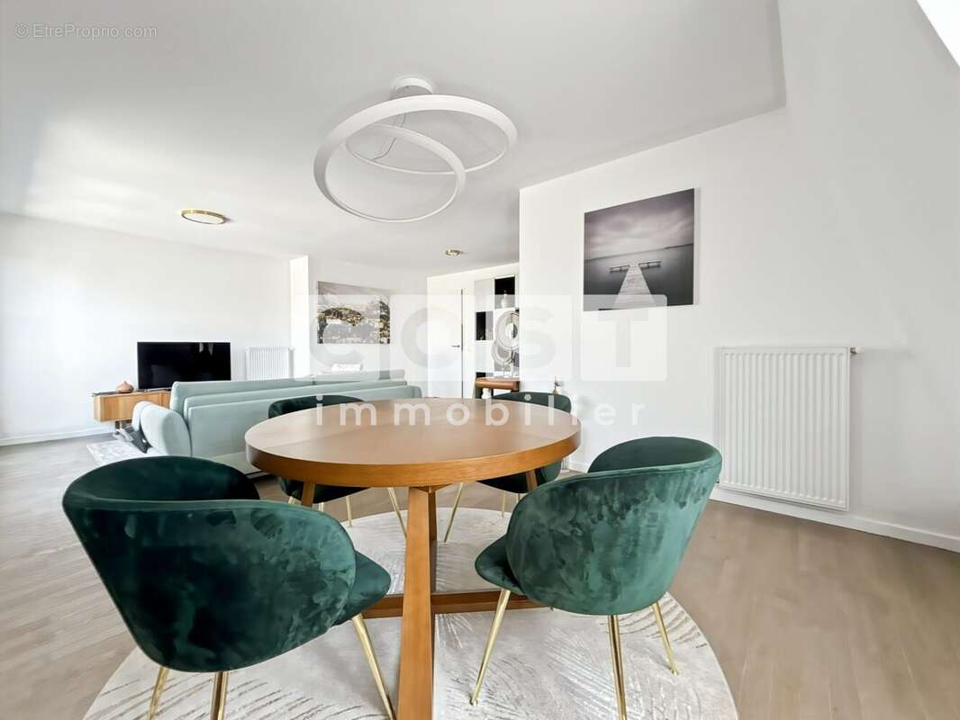 Appartement à COLOMBES