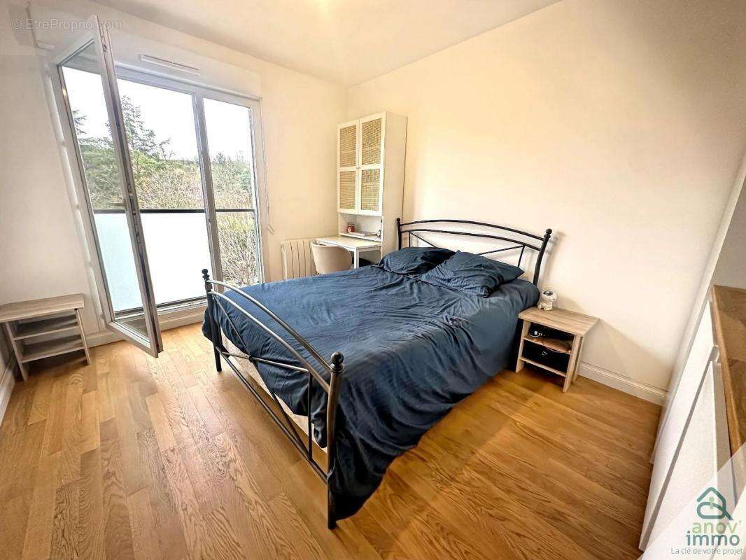 Appartement à NEUVILLE-SUR-SAONE