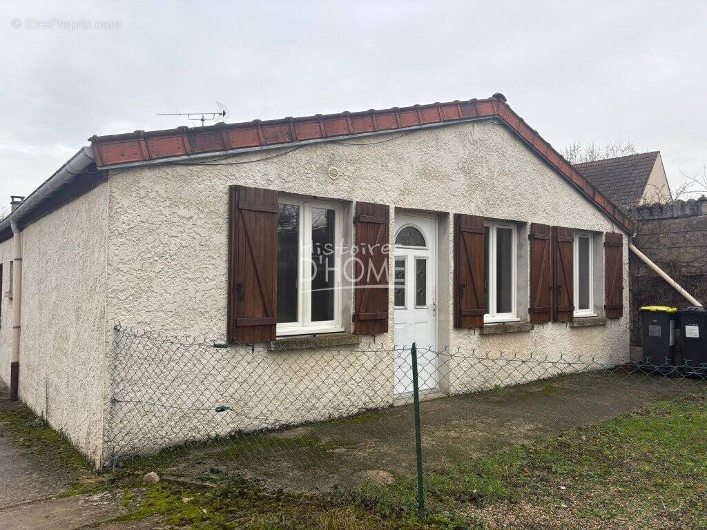 Maison à LA FERTE-GAUCHER