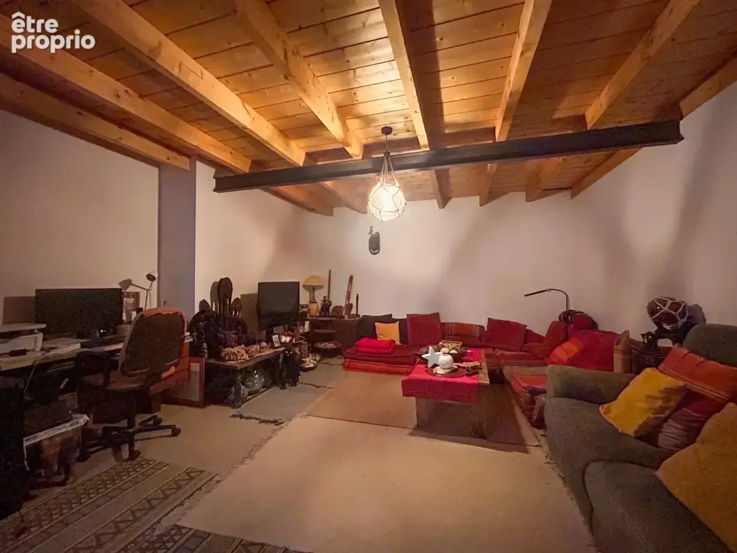 SAINT REMY : Maison de plain-pied de 150 m² à restaurer sur 5 051 m² de terrain - photo 6
