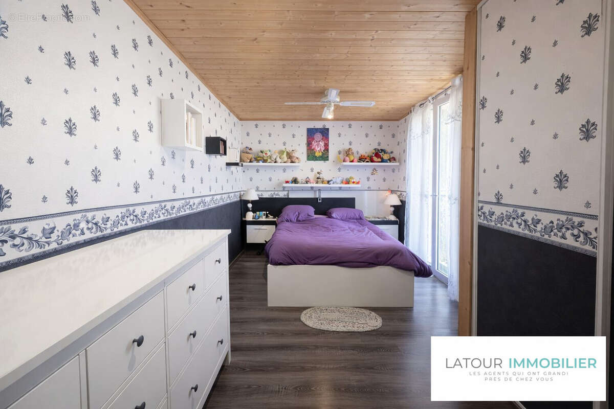 Maison à L'ISLE-D'ABEAU