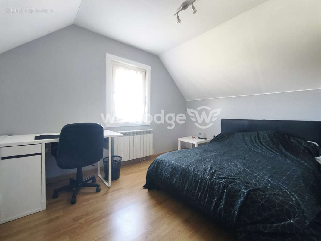 Maison 160 m² à Neuf-Mesnil  - photo 9
