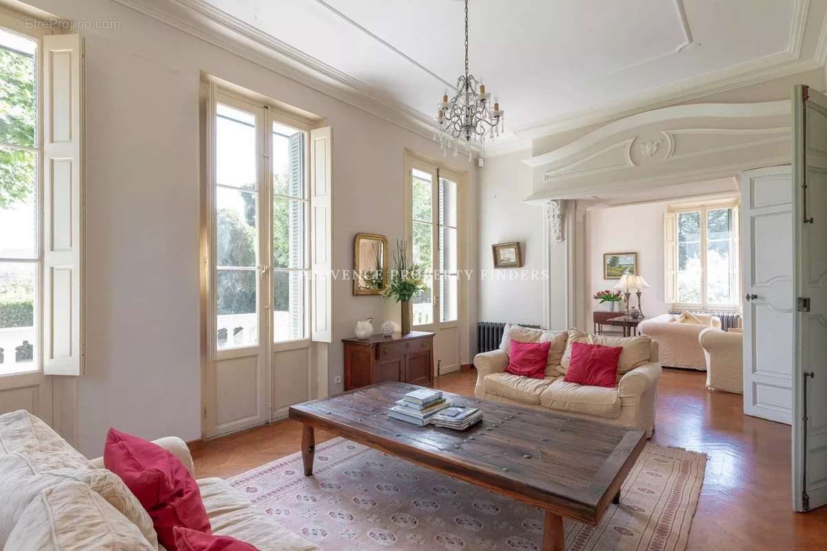 Maison à DRAGUIGNAN