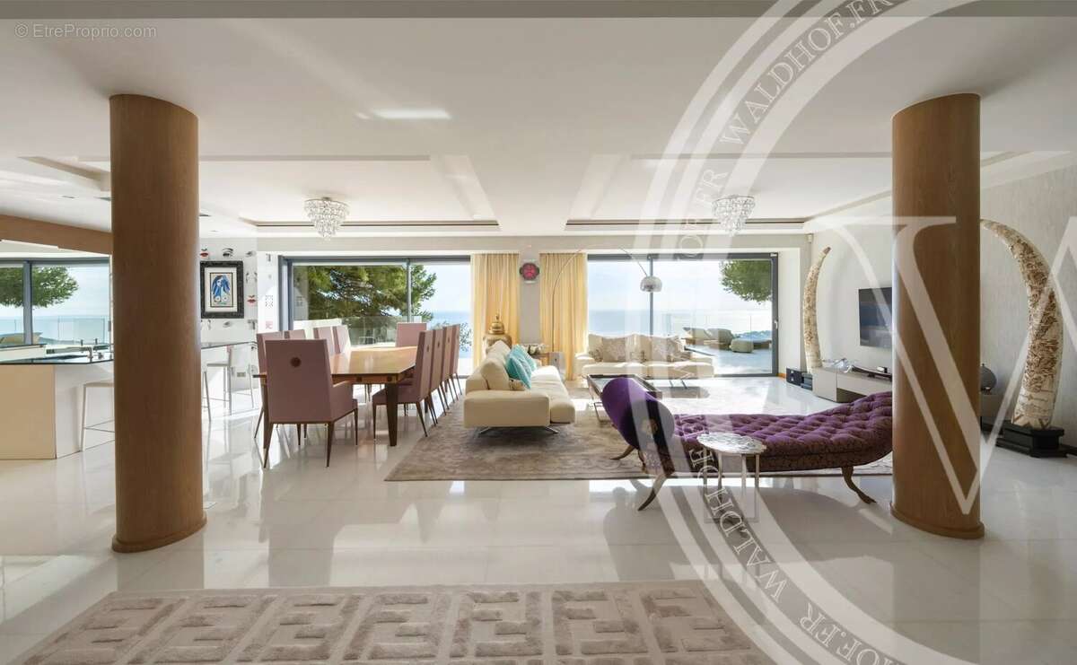 Villa contemporaine avec vue panoramique sur la mer et piscine à débordement surplombant le Cap Ferrat à seulement 21 minutes de - photo 5