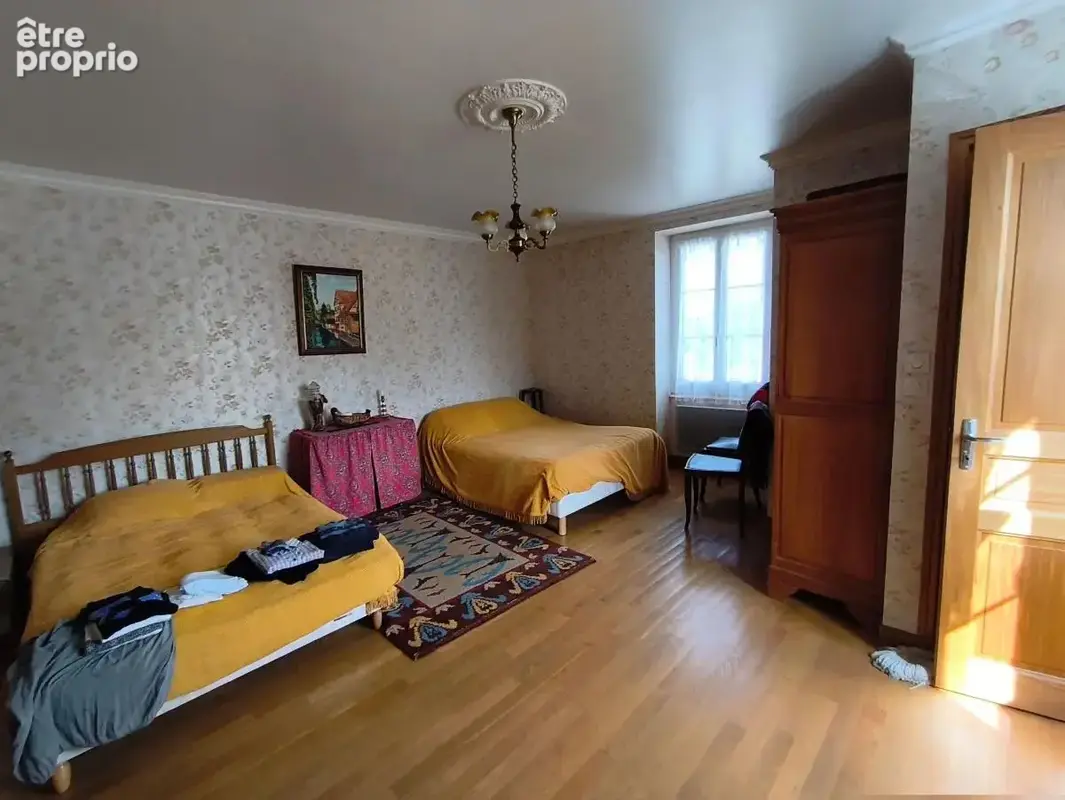 Maison 91 m² à Saint-Fraimbault  - photo 5