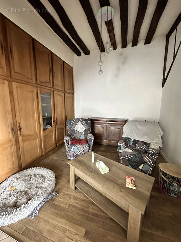 Appartement à FAY-AUX-LOGES