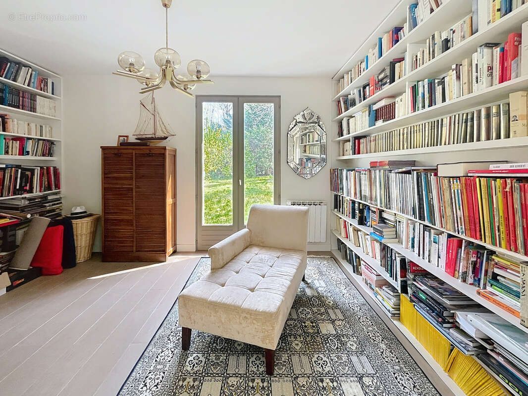 Maison à NOISY-SUR-ECOLE