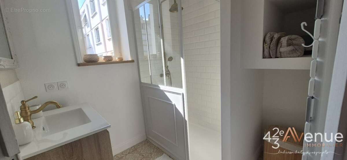 Appartement à SAINT-ETIENNE