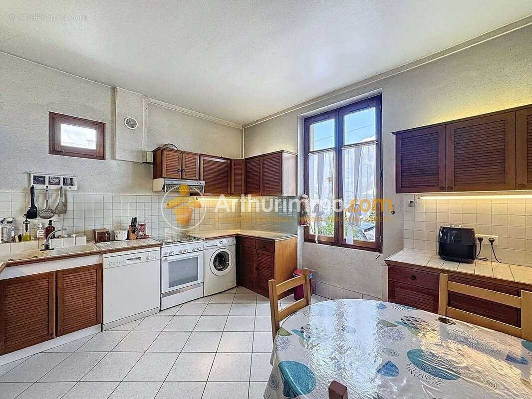 Maison à BOURGOIN-JALLIEU