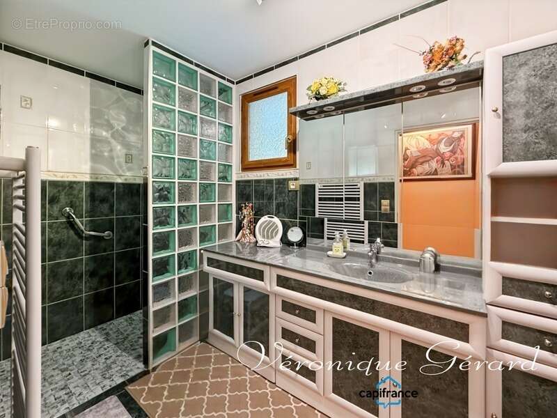 Maison à MOULIN-NEUF