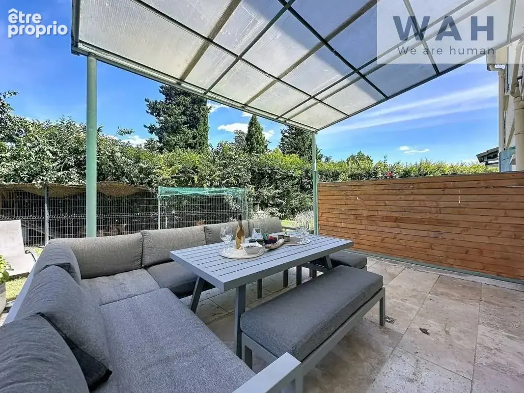 Maison 8 pièces de 219 m2 avec piscine, garage et logement i - photo 16