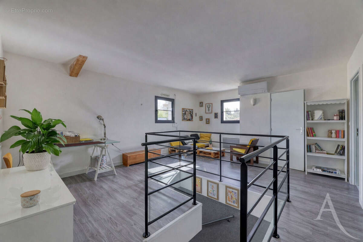 Maison Montaigu - photo 10