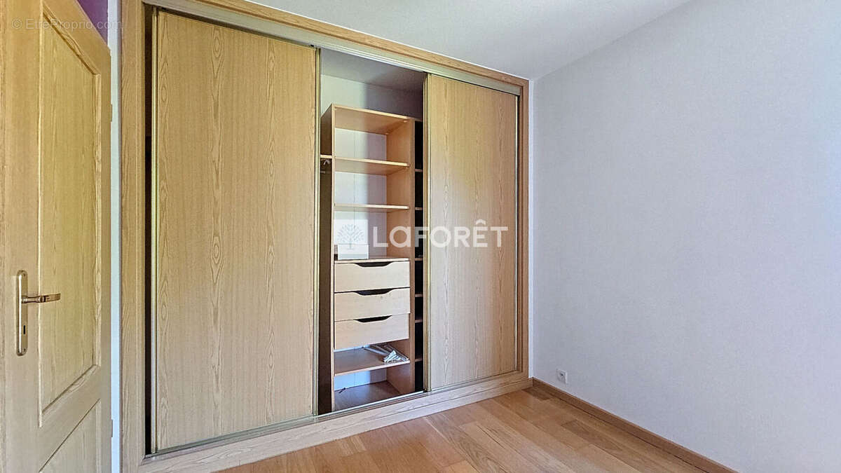 Appartement à ORRY-LA-VILLE