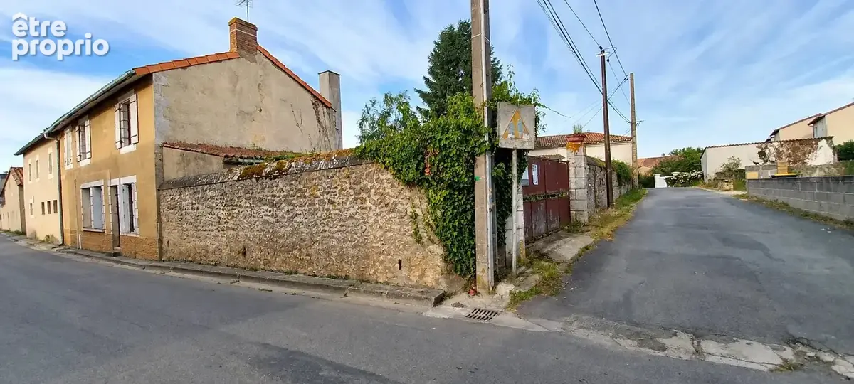 Maison à rénover - Beau potentiel au cœur d’un bourg dynamique - photo 10