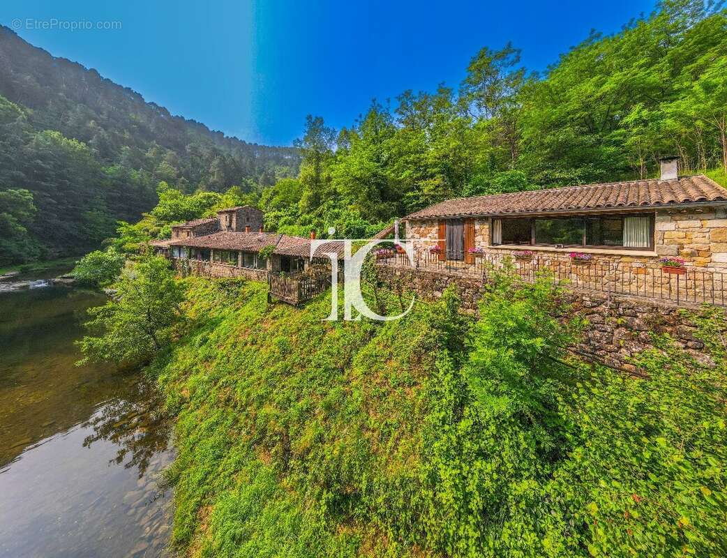 Moulin du xviiieme 324m² habitables 5,7ha de terrain - photo 22