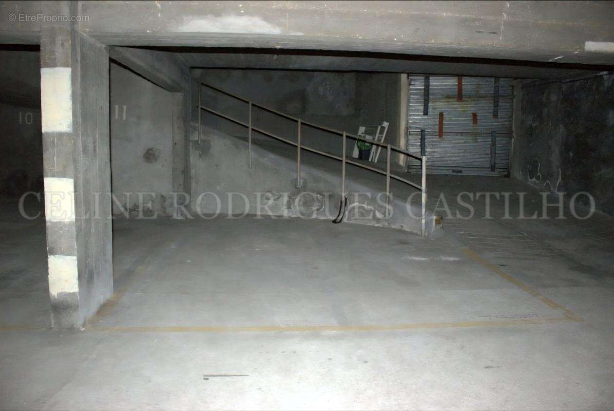 Parking à PARIS-13E